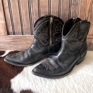 Golden Goose short black cowgirl boots size 37